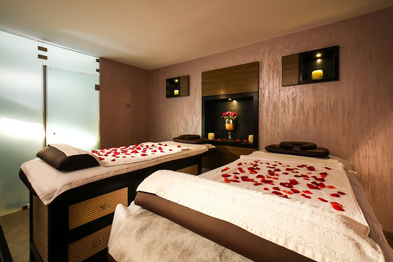 The Empresa Hotel Mumbai Eksteriør bilde